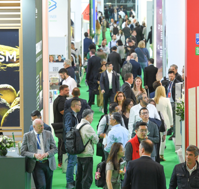 Vitafoods Europe show walkway